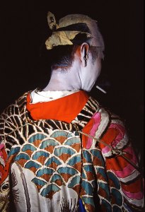 p18三番叟後ろ姿