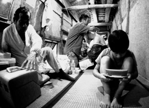 p70舞台裏にて（3世代）